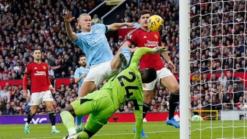 Man City đấu với Man Utd 02