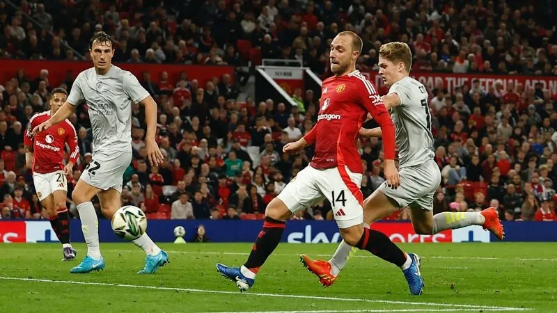 Man Utd đấu với Barnsley 01