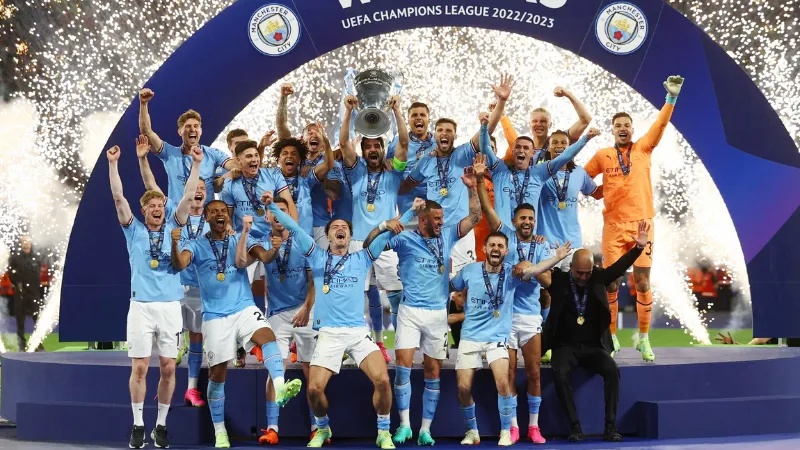 So sánh đối thủ và mô phỏng kịch bản trận đấu